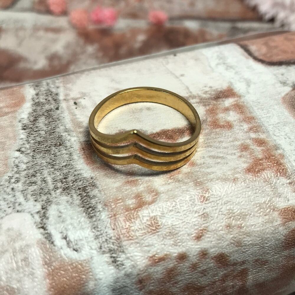 Stainless Steel Gold Unique Cutout Design Ring Sz 10
